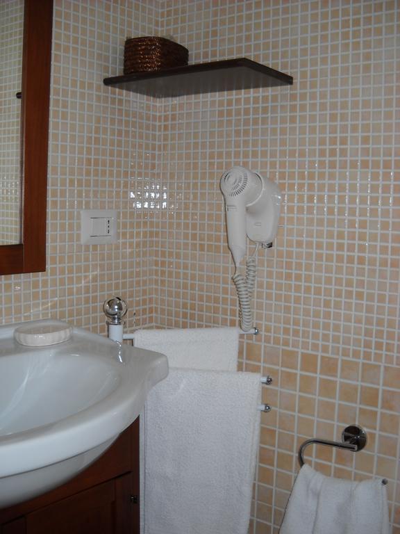 Hotel Domomea Quartu SantʼElena Pokoj fotografie